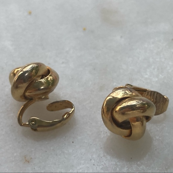 Vintage Gold Love Knot Earrings - Picture 3 of 3